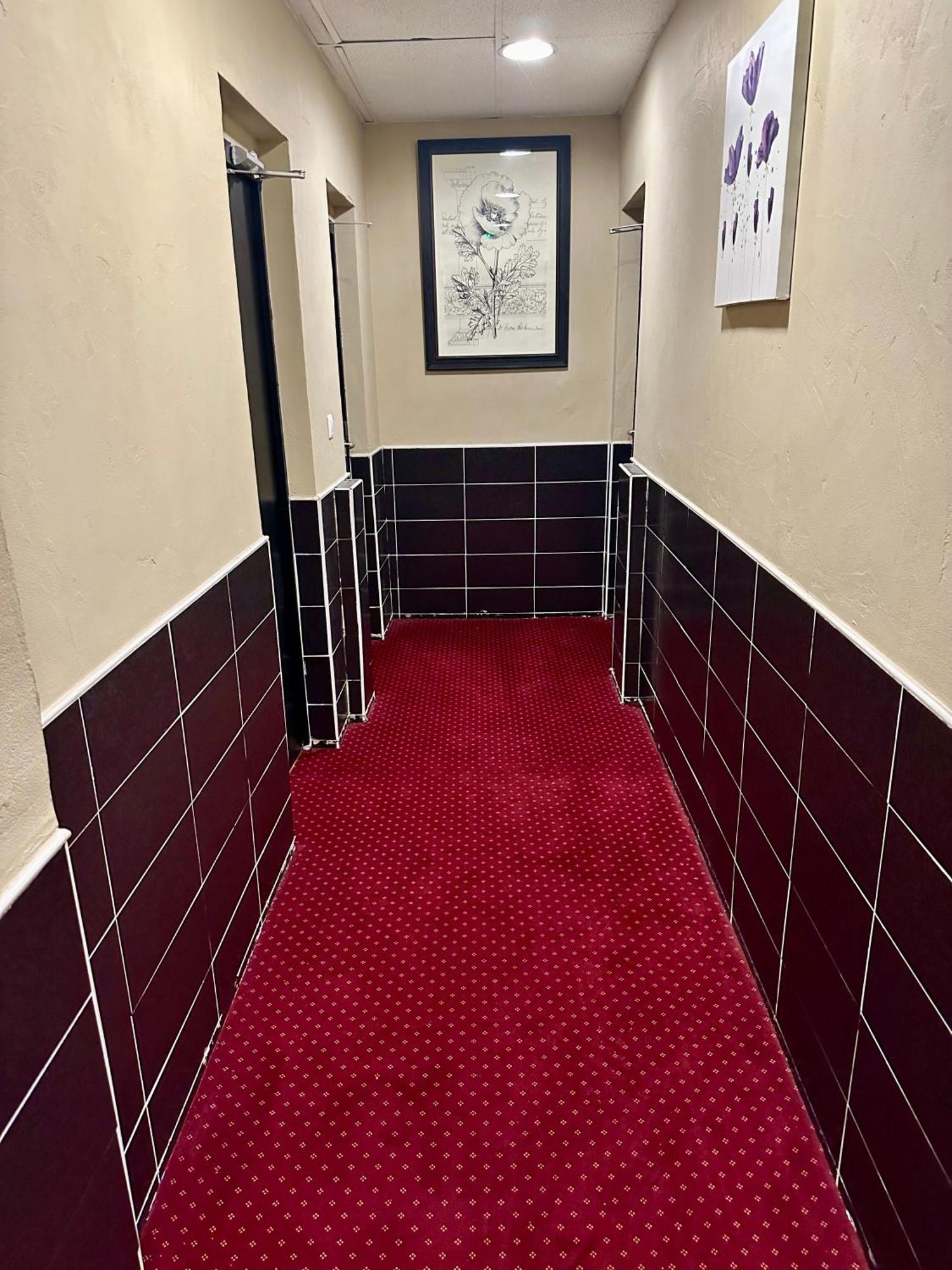 ホテル ヴィクトル ユーゴー クラマール エクステリア 写真