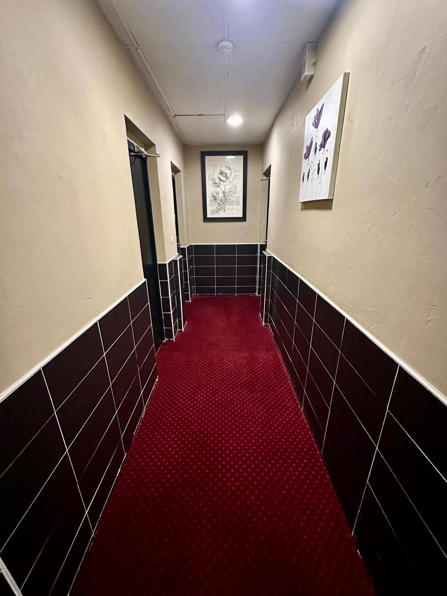 ホテル ヴィクトル ユーゴー クラマール エクステリア 写真
